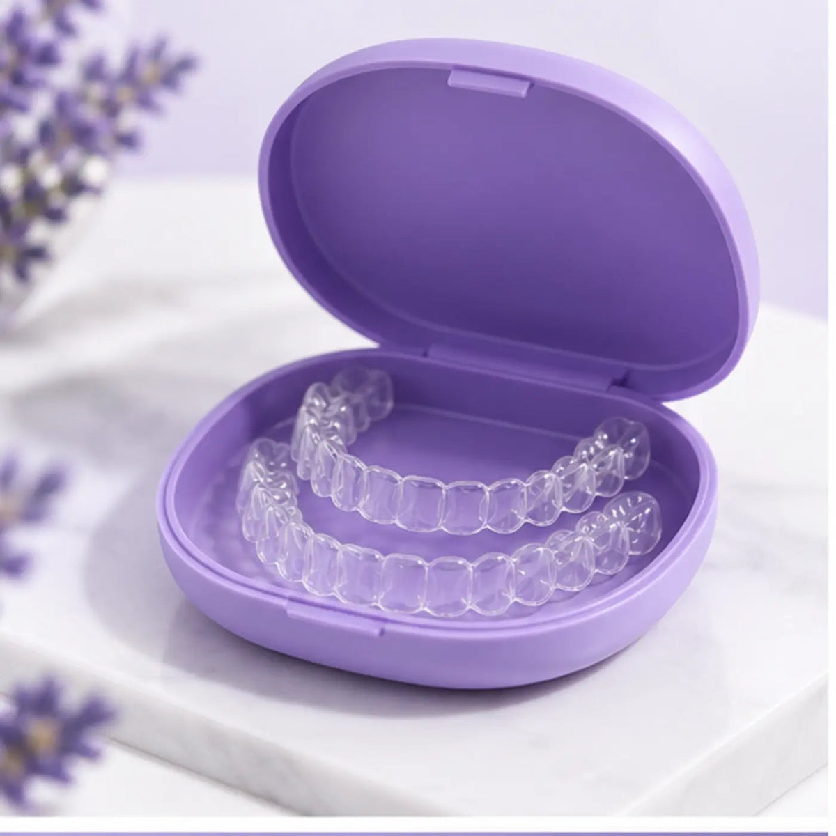 SmileWide Custom Clear Retainers – packaging and contents
